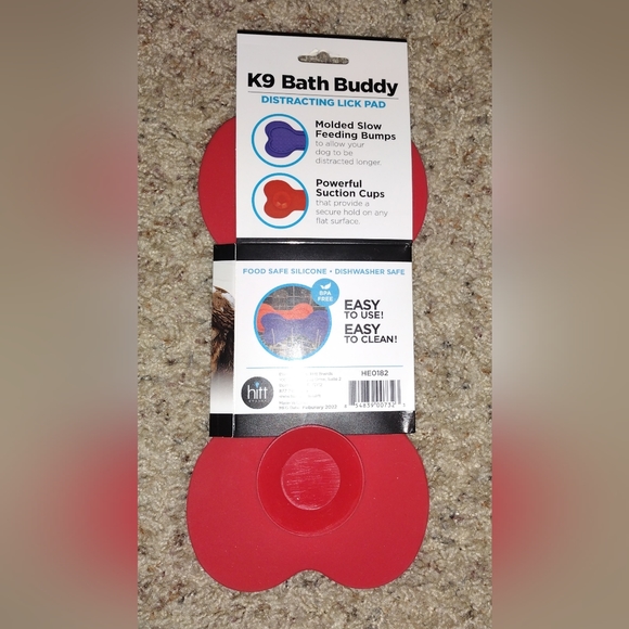 NWT K9 Bath Buddy Distracting Lick Pad 10" x 5" RED - Picture 2 of 3